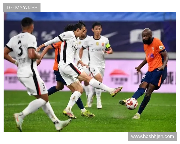 上海足球队技术实力强劲荣登全国足球技术排行榜首位