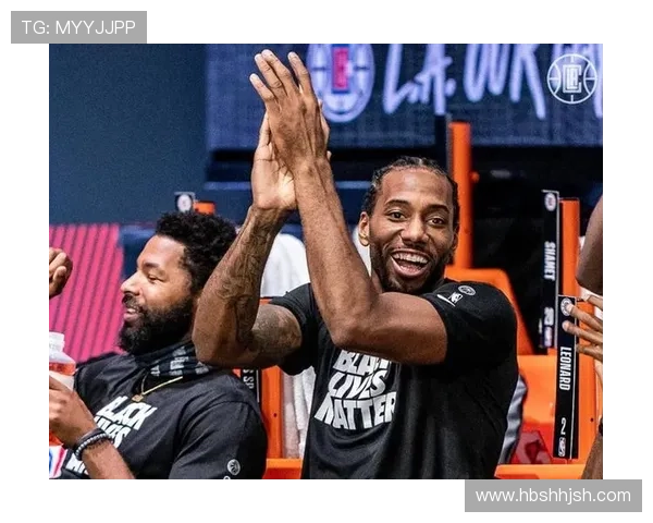 伦纳德与足球明星的首次相遇引发了怎样的热议和期待