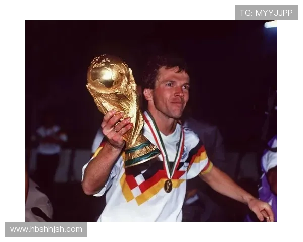 全球最炙手可热的足球明星排行榜与精彩瞬间回顾