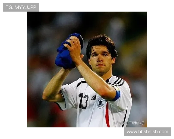 全球足球明星倒数前十名揭秘他们的辉煌与遗憾交织的故事