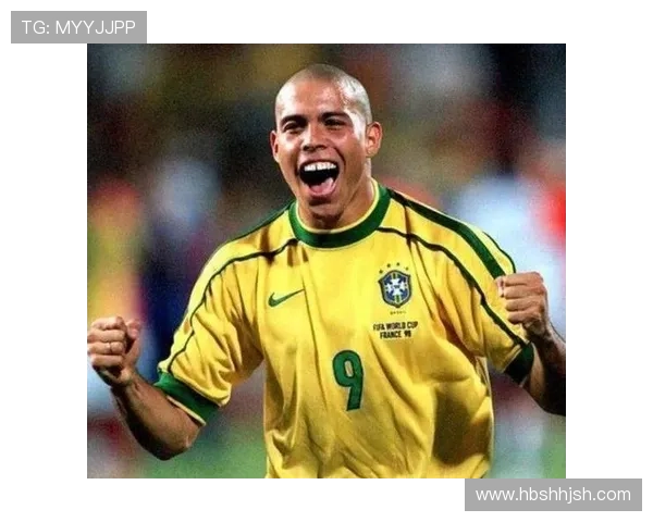 足球巨星华丽转身成女性偶像引发全球关注与热议