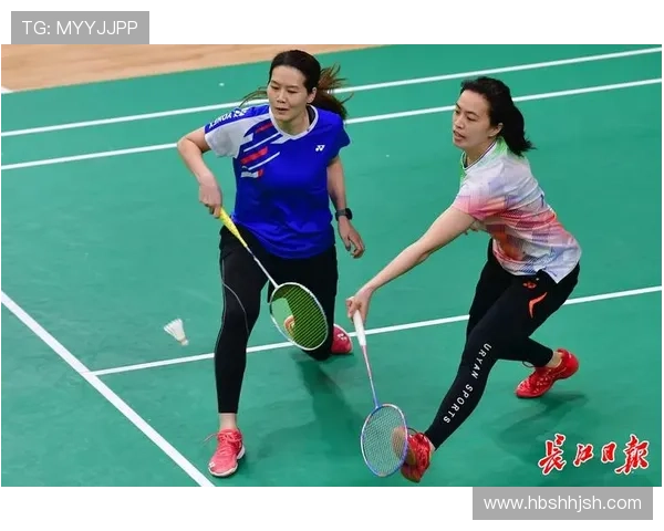 武汉羽毛球队在钻石联赛中的强势表现与未来展望分析